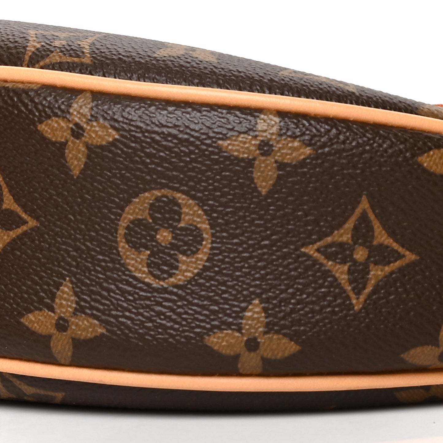 Monogram Loop