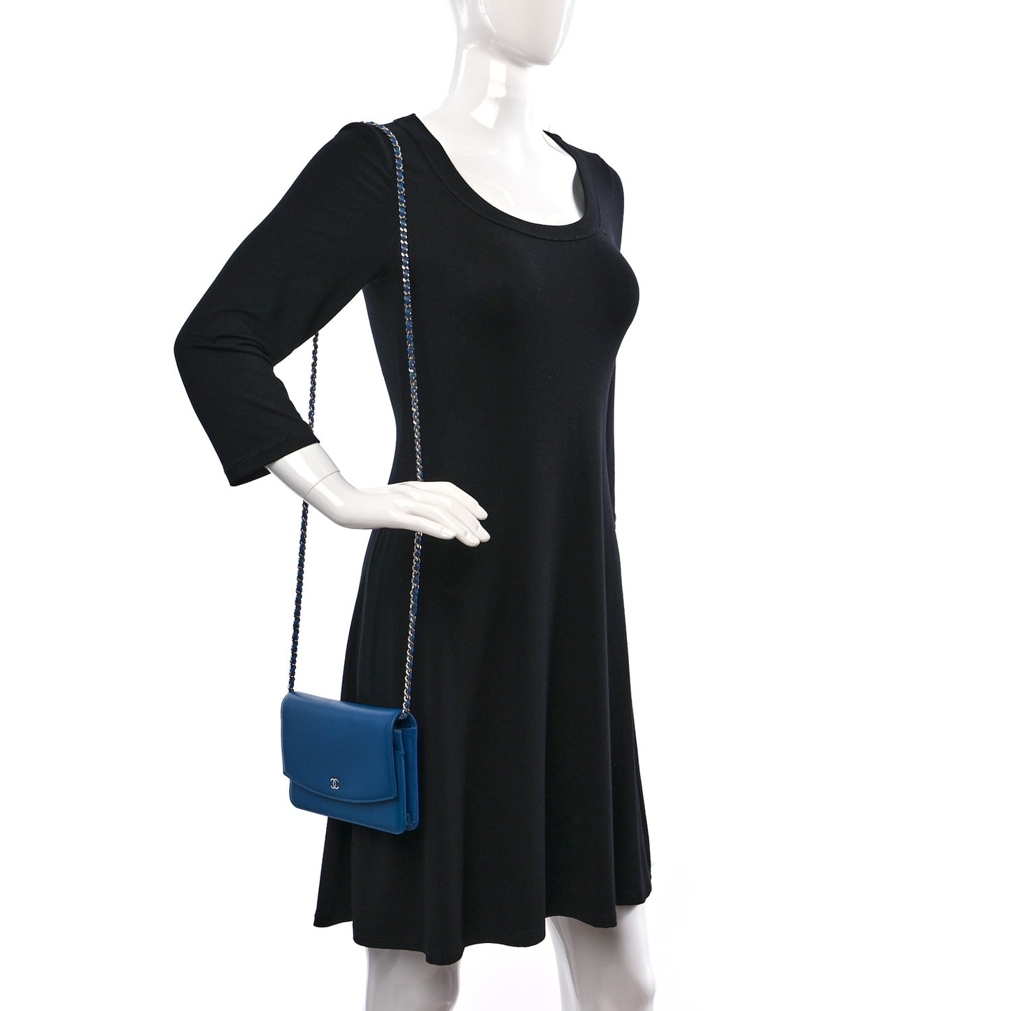 Caviar Sevruga Wallet on Chain WOC Blue