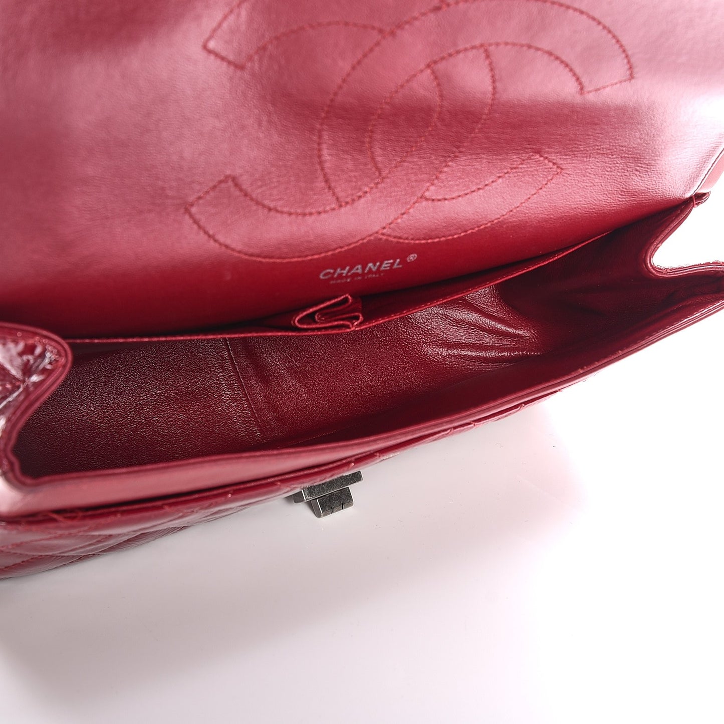 Distressed Patent 2.55 Reissue 227 Flap Raspberry Red