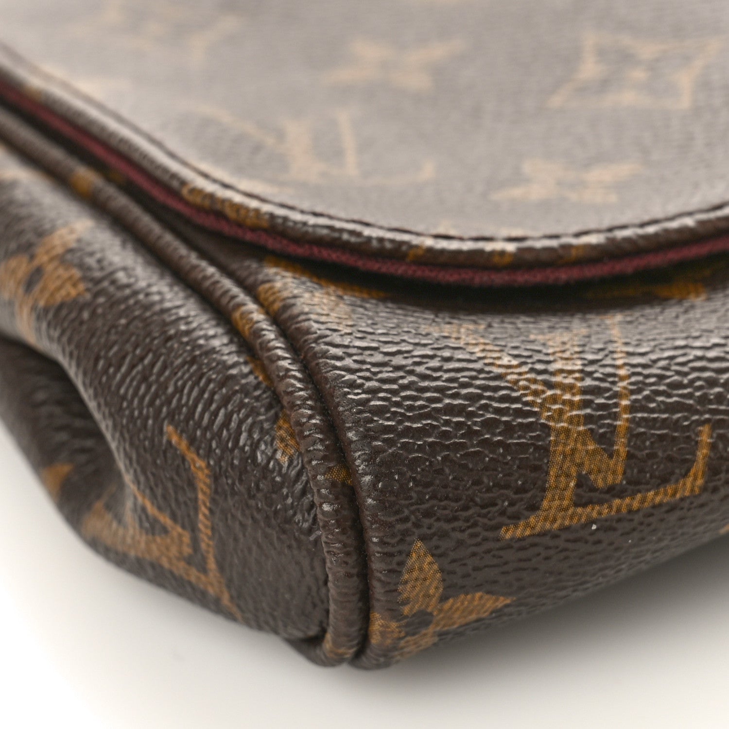 Louis Vuitton Monogram Favorite PM 7 of 9