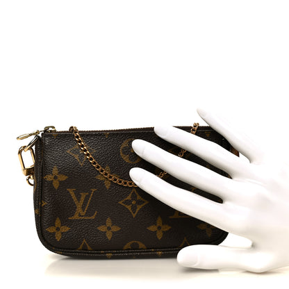 Louis Vuitton Monogram Mini Pochette Accessories 2 of 10