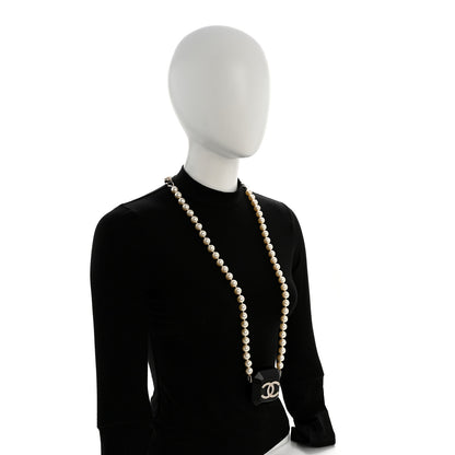Chanel Resin Crystal Pearl Airpods Pro Holder Necklace Black Pearly White 2 of 7