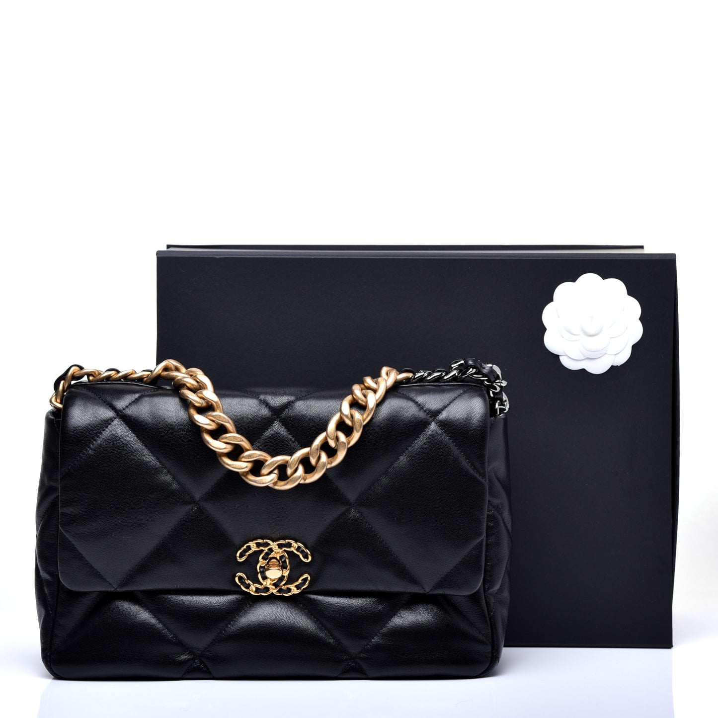 Goatskin Quilted Large 19 Flap Black
