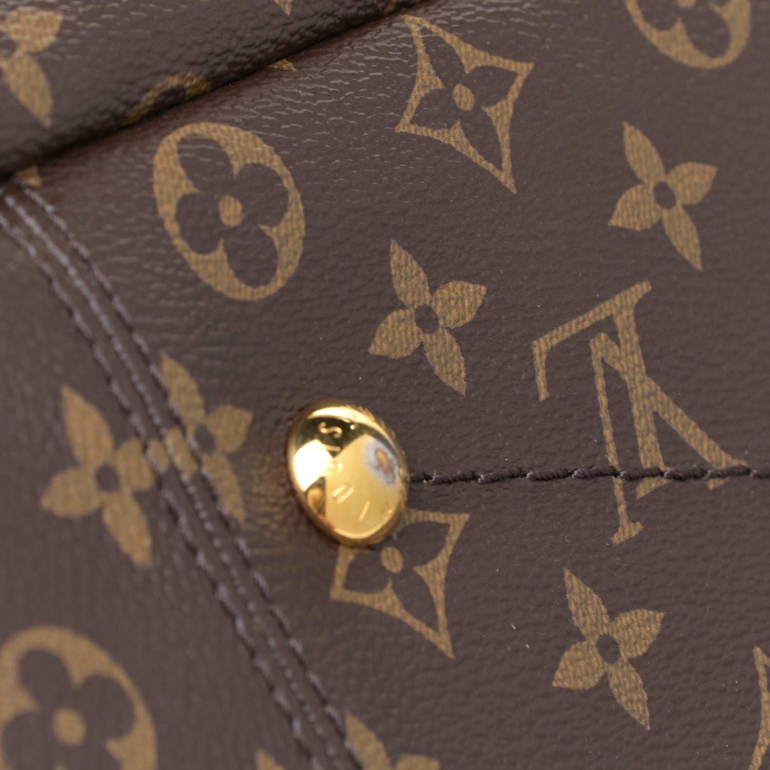 Louis Vuitton Monogram Artsy MM 7 of 7