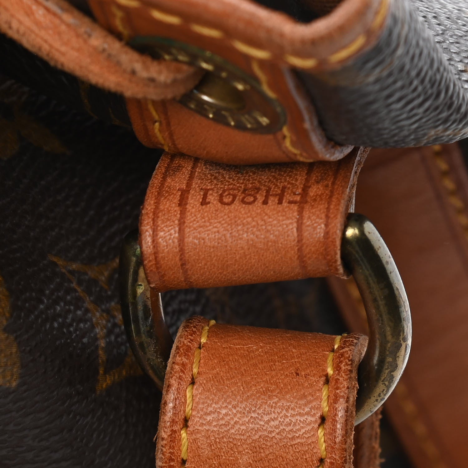 Louis Vuitton Monogram Petit Noe 6 of 9