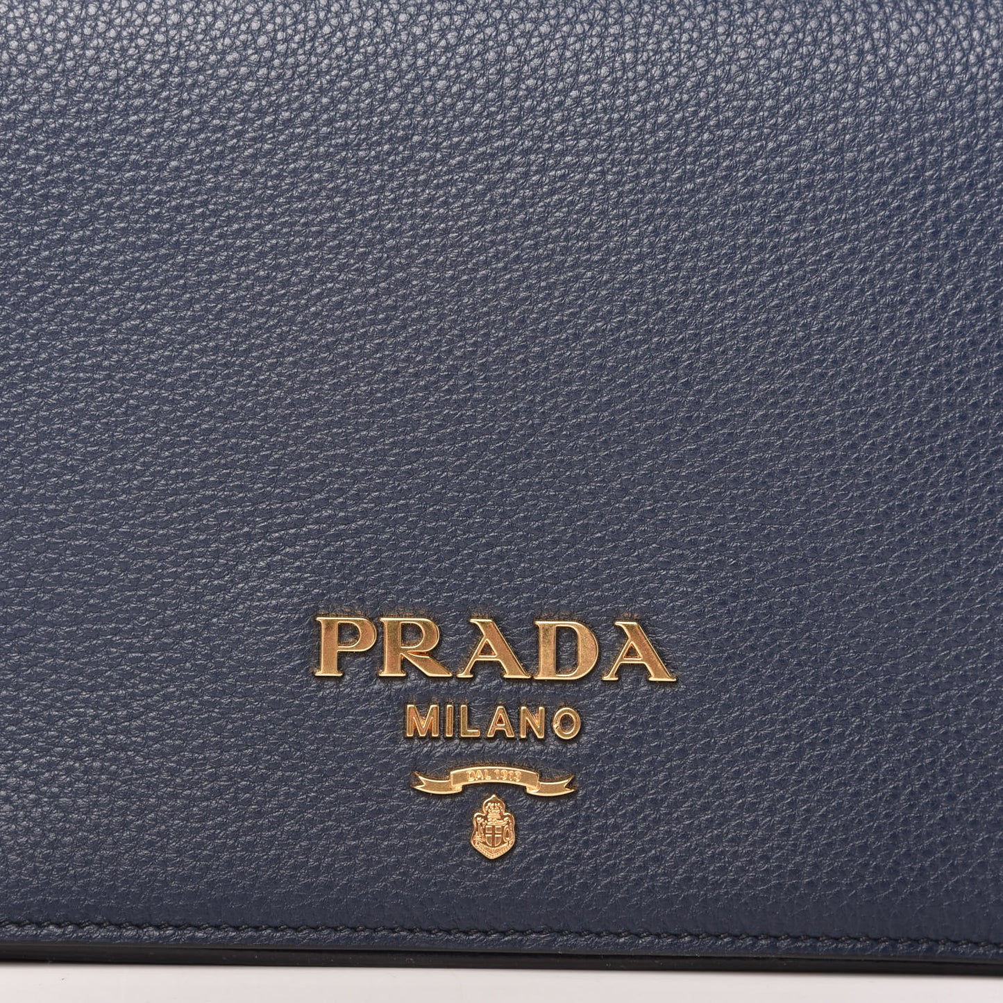 Vitello Daino Flap Crossbody Baltico