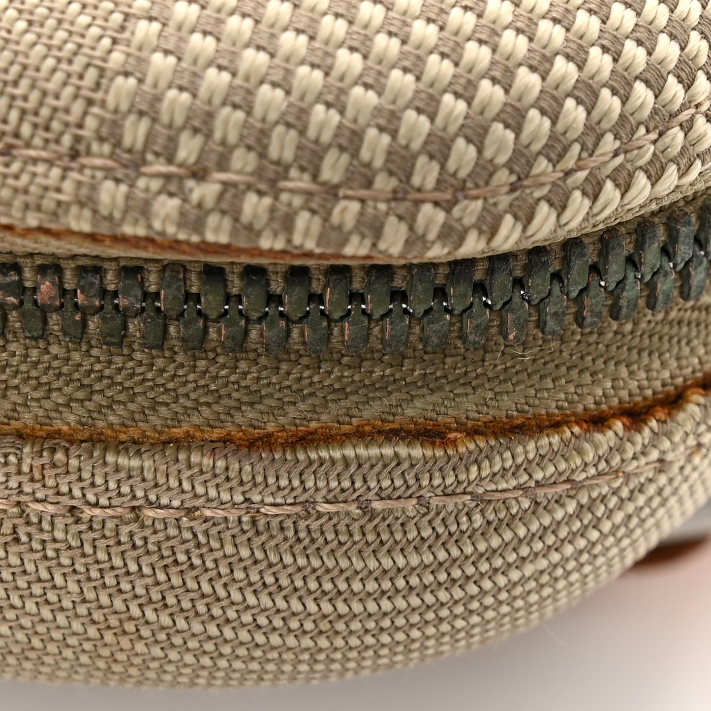 Damier Geant Sable
