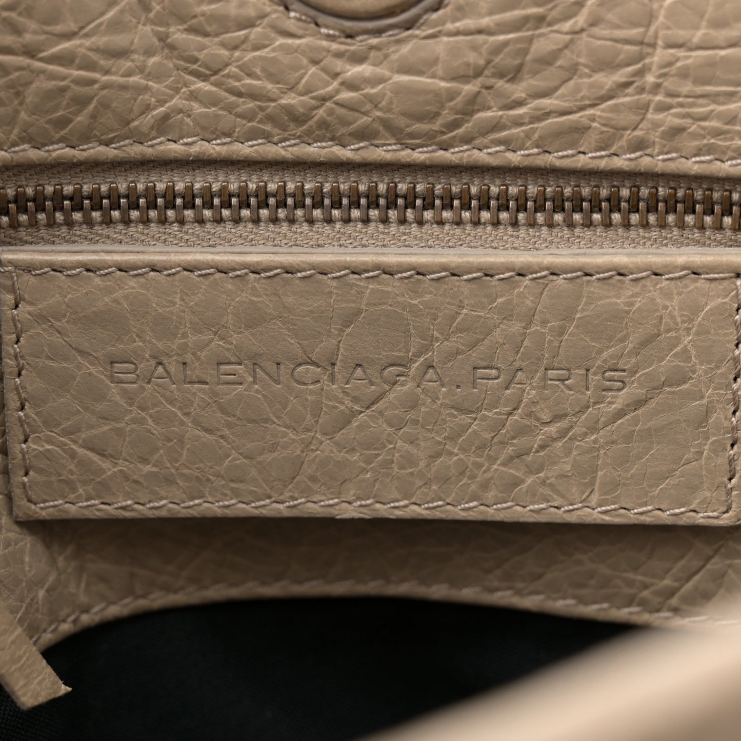 Agneau Classic Hardware Large Sunday Tote Latte Beige