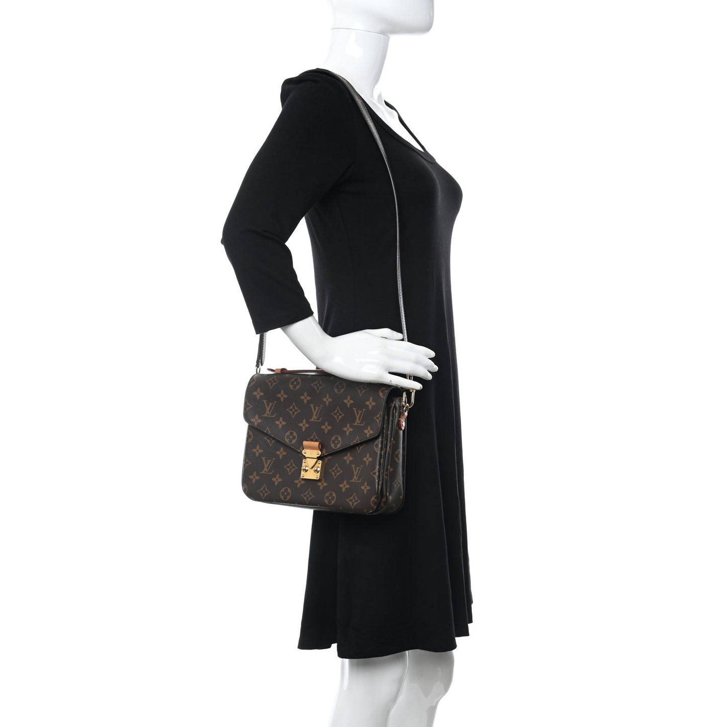 Monogram Pochette Metis