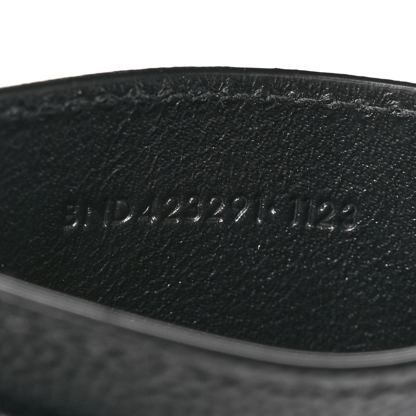 Grain De Poudre Matelasse Chevron Monogram Credit Card Case Black