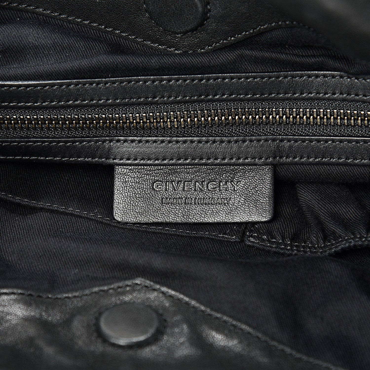 Givenchy Sheepskin Tinhan Hobo Black 5 of 14