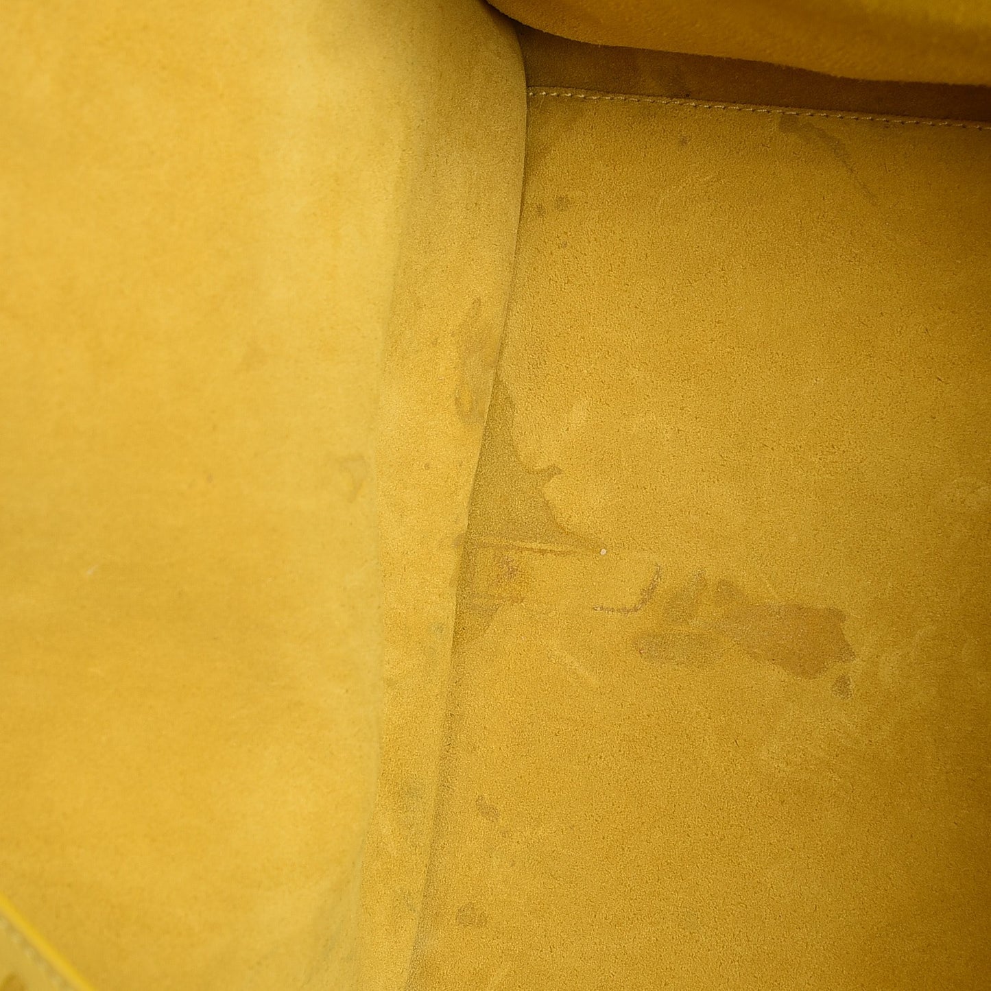 Smooth Calfskin Medium Phantom Luggage Sun Yellow