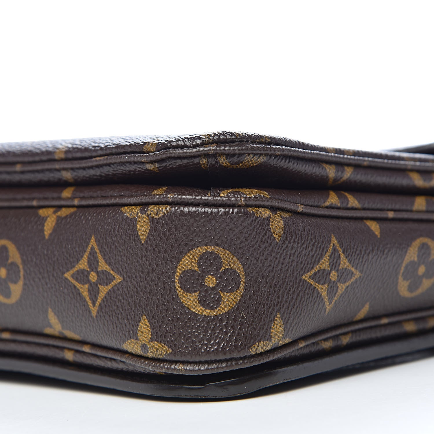 Louis Vuitton Monogram Pochette Metis 15 of 15