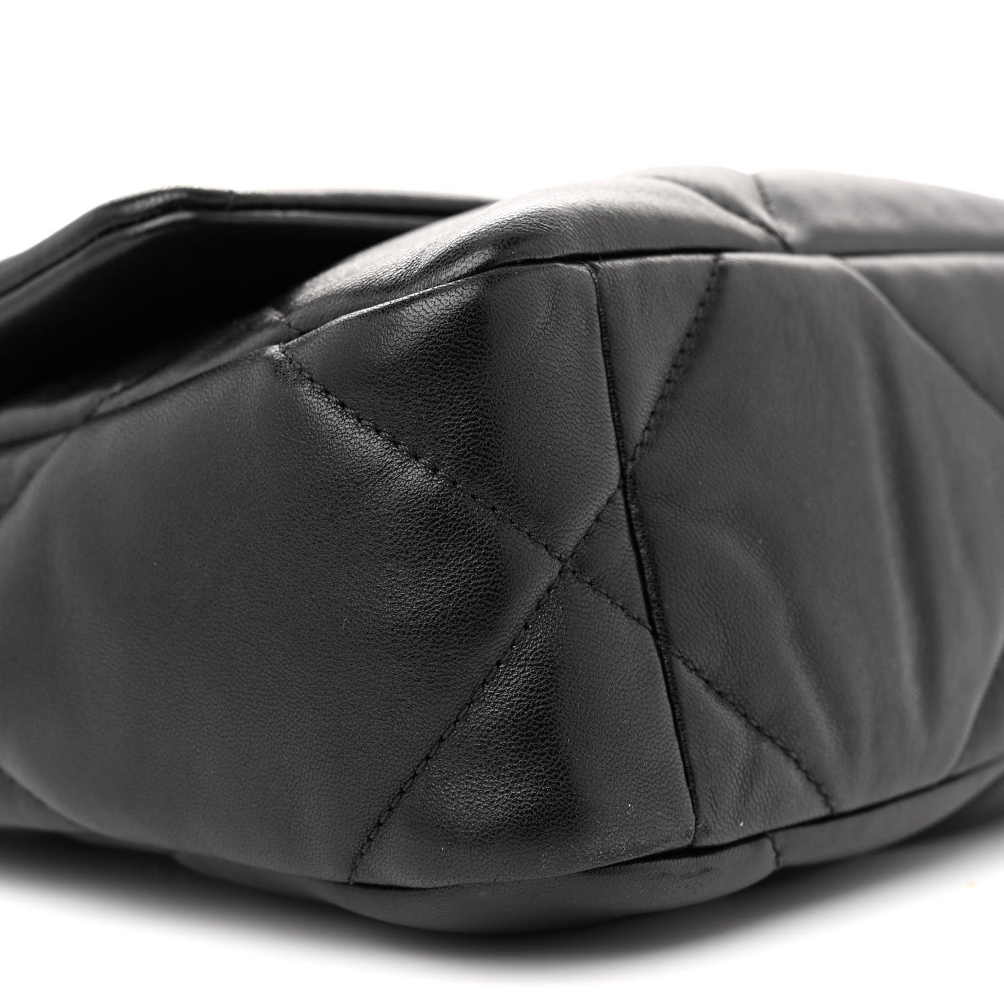 Lambskin Quilted Medium Chanel 19 Flap Black