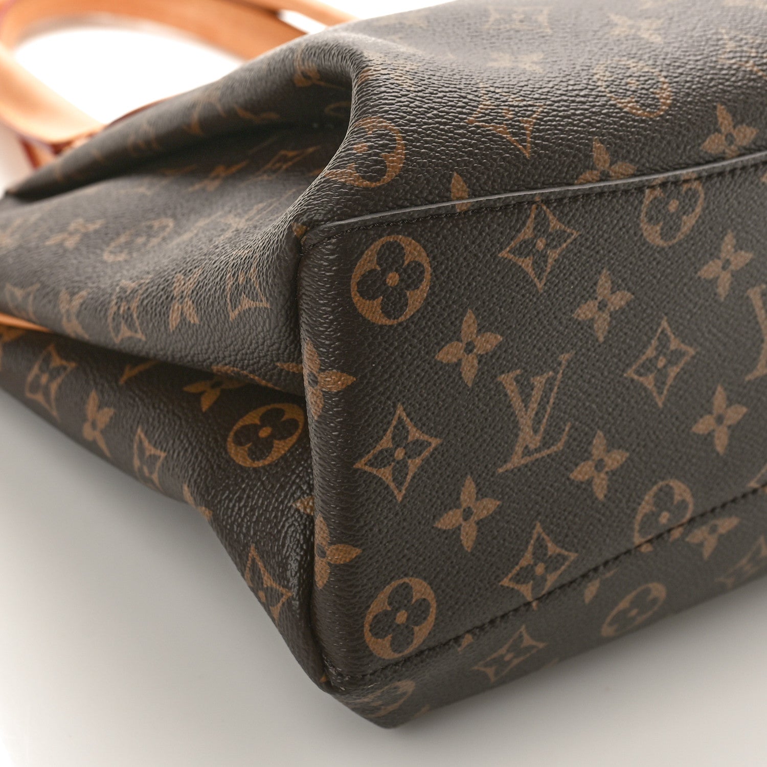 Louis Vuitton Monogram Rivoli MM 7 of 8