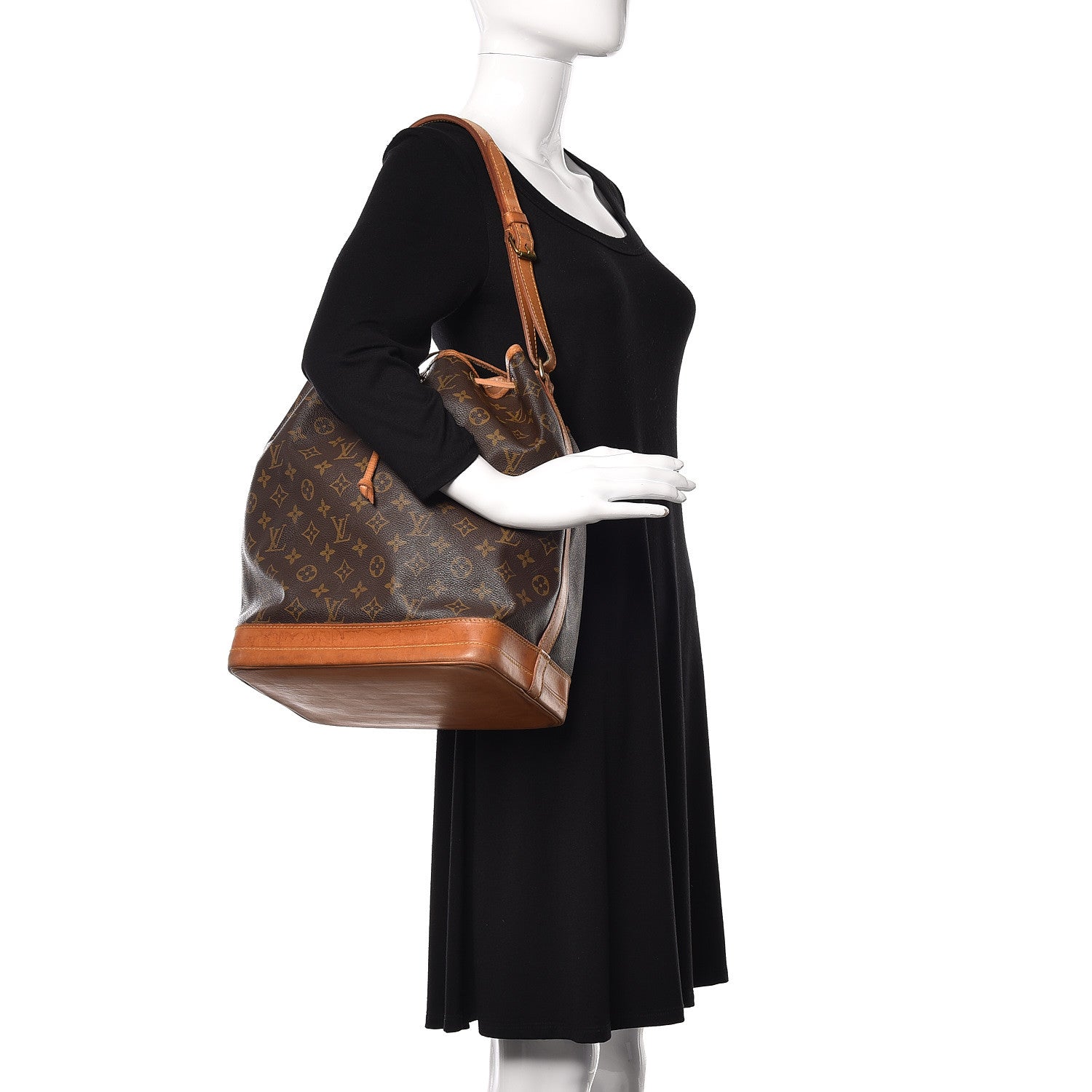 Louis Vuitton Monogram Noe 2 of 16