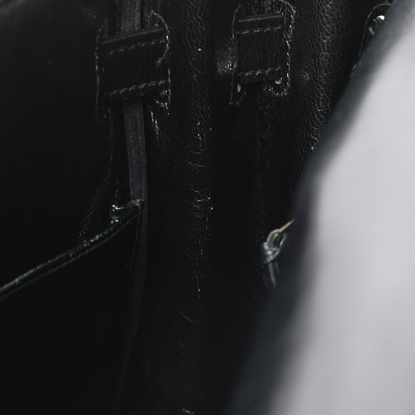 Box Kelly Retourne 32 Black