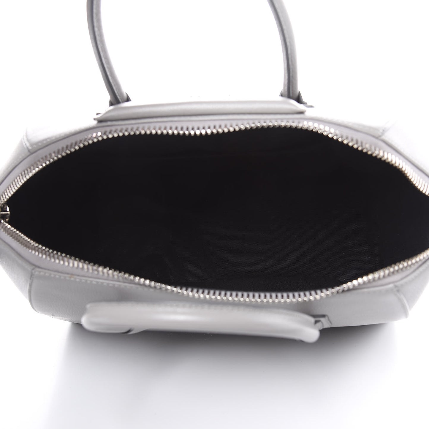 Sugar Goatskin Medium Antigona Pearl Grey