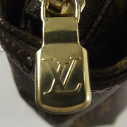 Louis Vuitton Monogram Cabas Mezzo 9 of 9