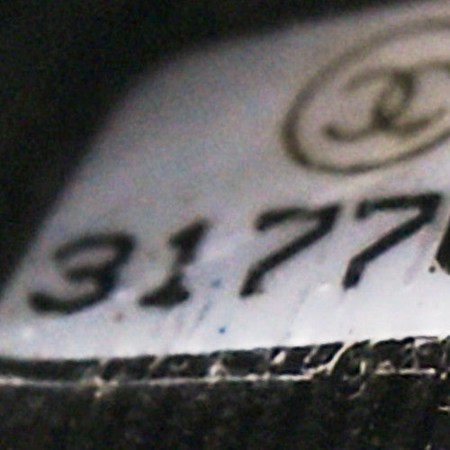 Caviar Quilted Round Handle With Care Vanity With Chain Black