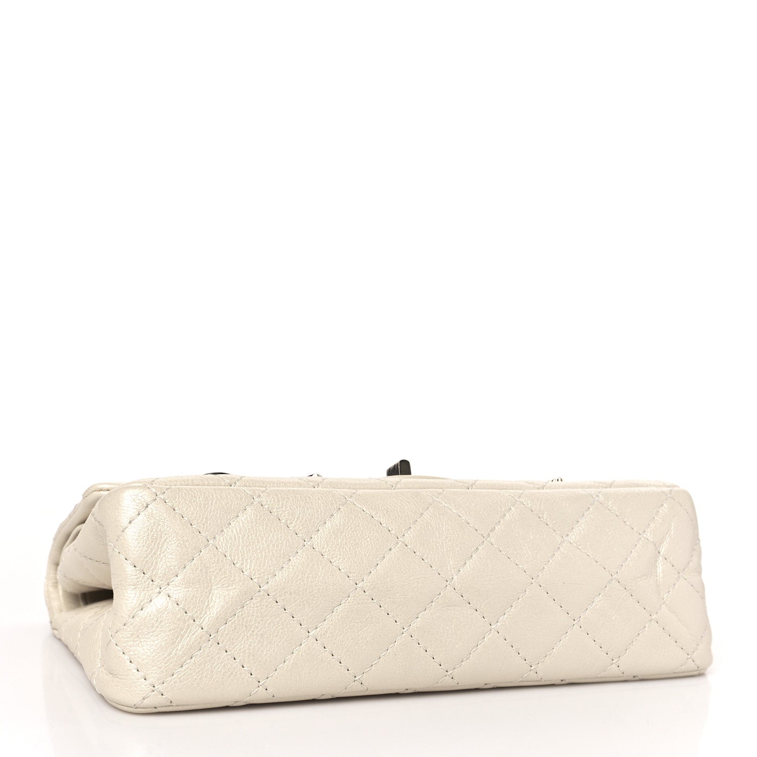 Chanel Aged Calfskin Lucky Charms 2.55 Reissue 225 Flap Ivory 4 of 9