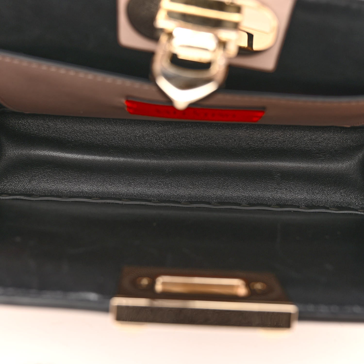 Valentino Garavani Vitello Rockstud Chain Clutch Poudre 5 of 9