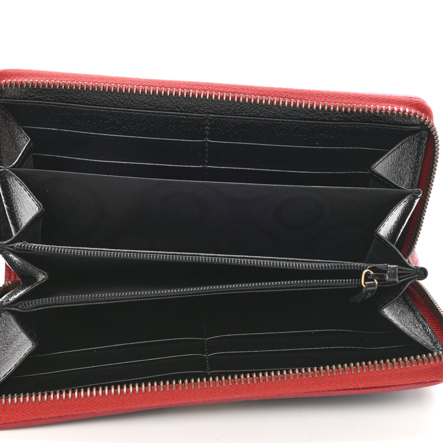 Vintage Effect Calfskin Matelasse Diagonal Torchon GG Marmont Zip Around Wallet Black Romantic Cherry