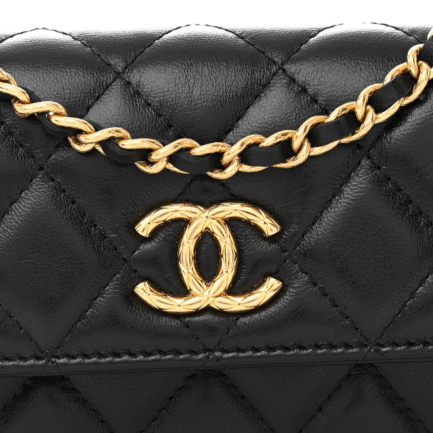 Lambskin Quilted Dynasty Flap Phone Holder With Chain Black