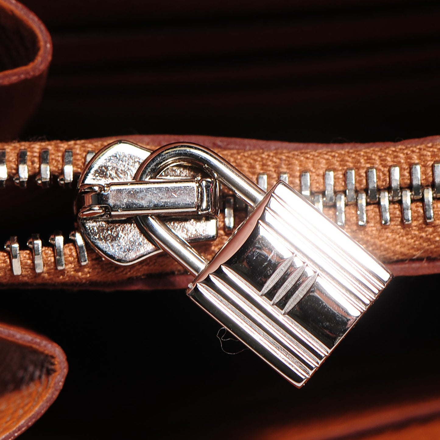 Epsom Kelly Longue Wallet Gold