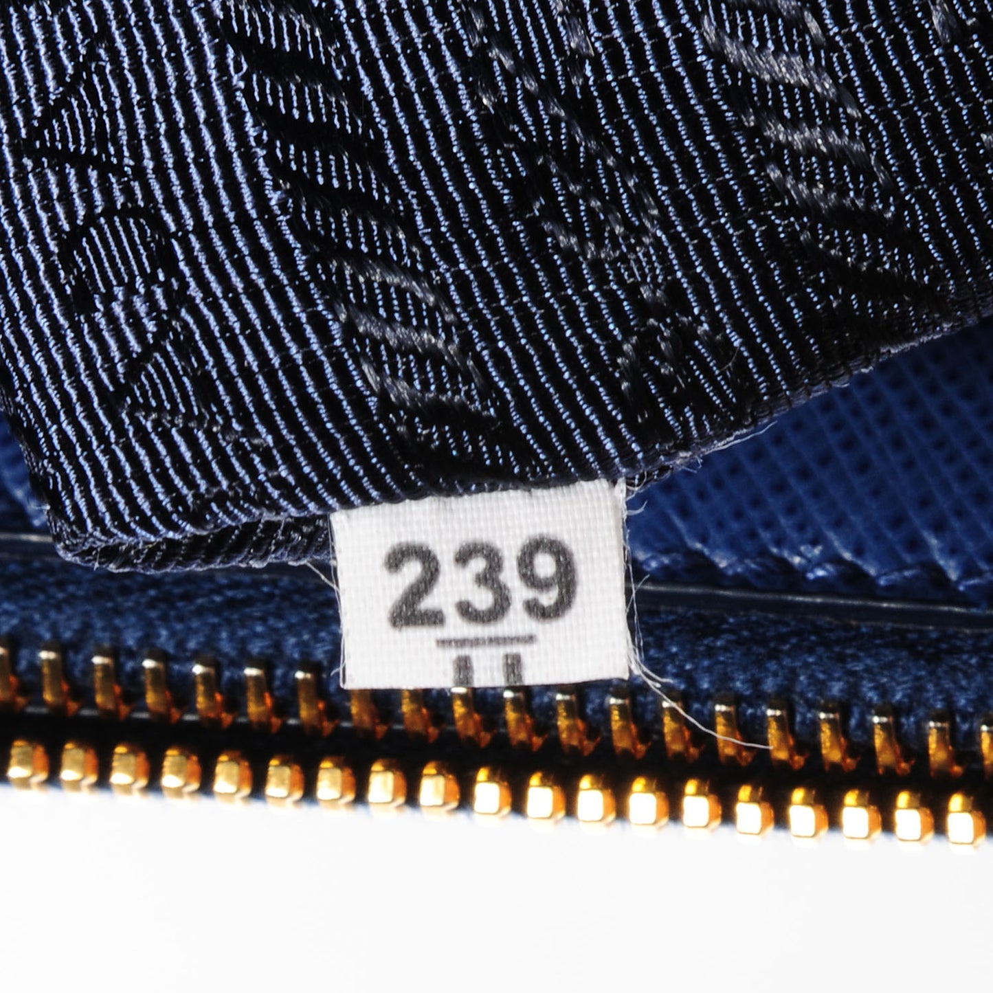 Saffiano Lux Medium Double Zip Tote Bluette