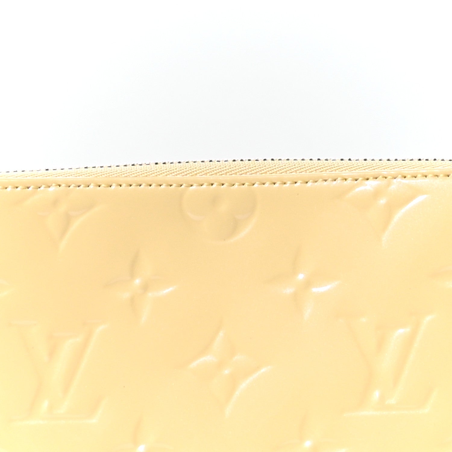 Louis Vuitton Metallic Vernis Valentine Mini Pochette Accessories Banana Fizz 7 of 10