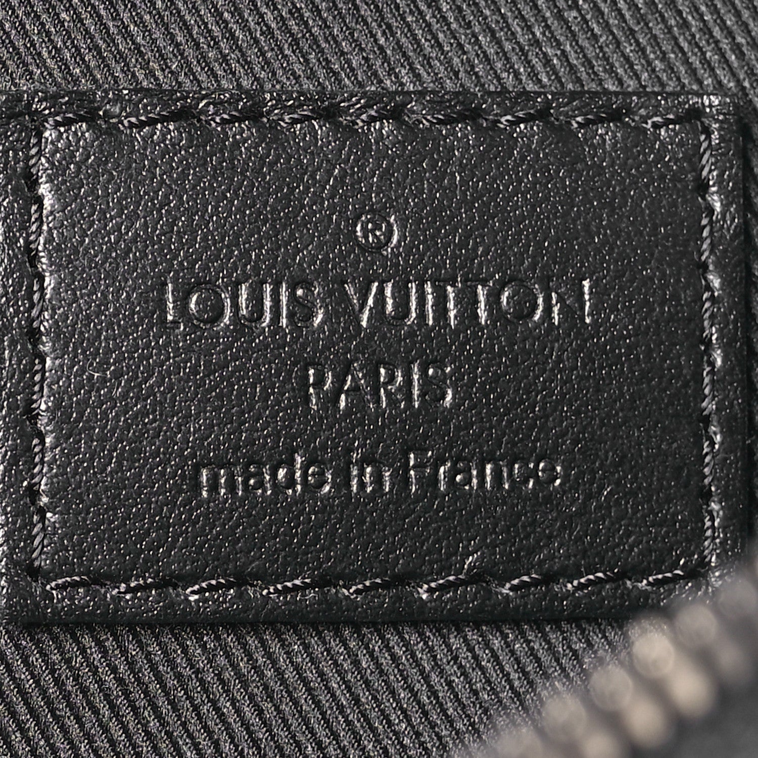 Louis Vuitton Monogram Eclipse Discovery Bumbag 6 of 10
