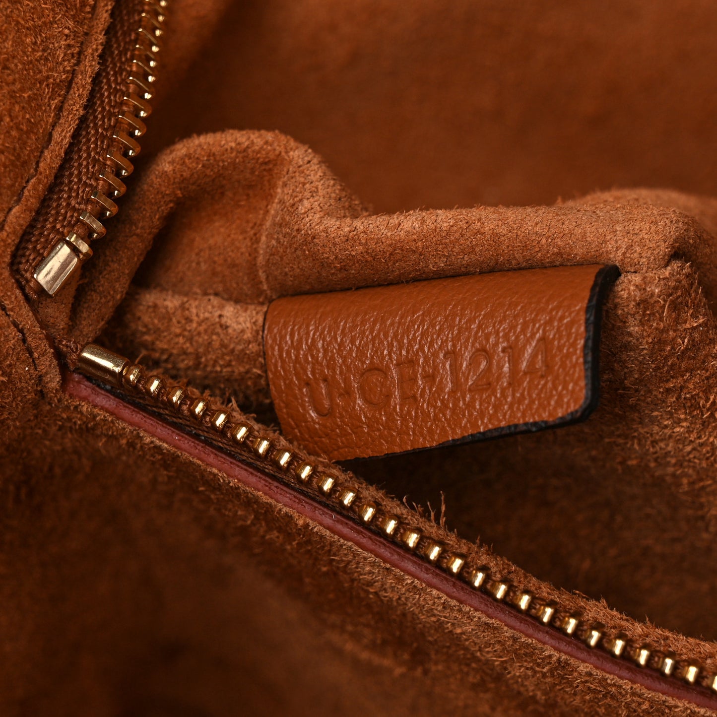 Grained Calfskin Triomphe Medium Cabas Anais Tan