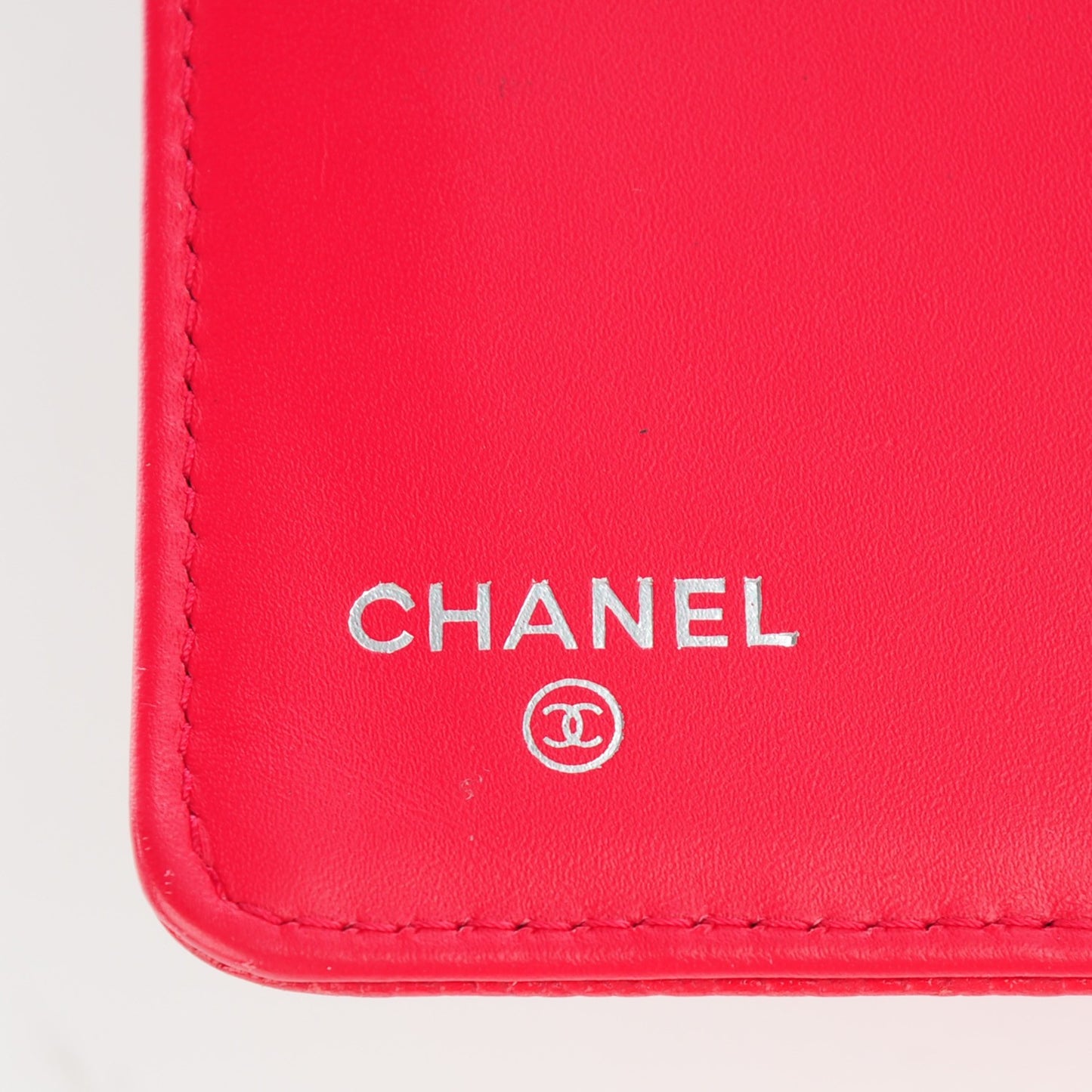 Caviar Timeless CC Yen Wallet Dark Pink