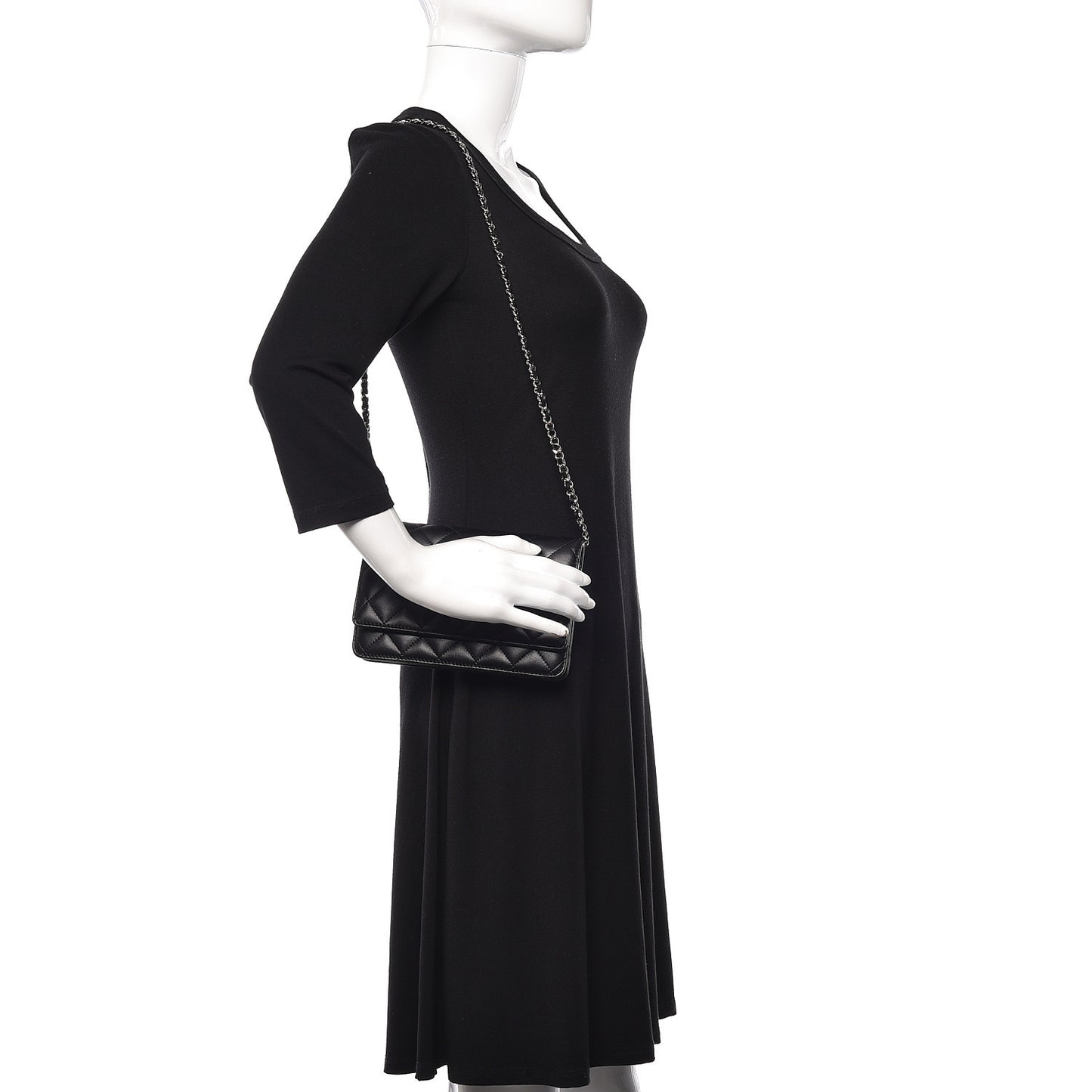 Lambskin Quilted Wallet On Chain WOC Black