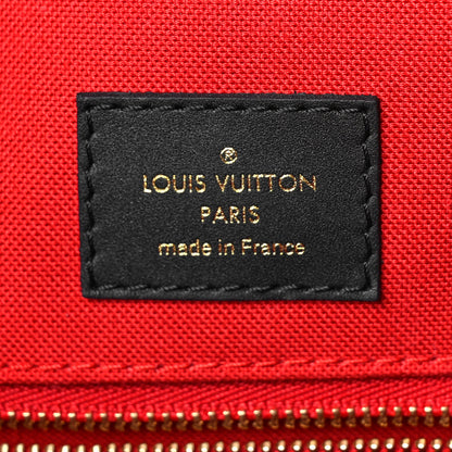 Louis Vuitton Reverse Monogram Giant Onthego MM 6 of 9