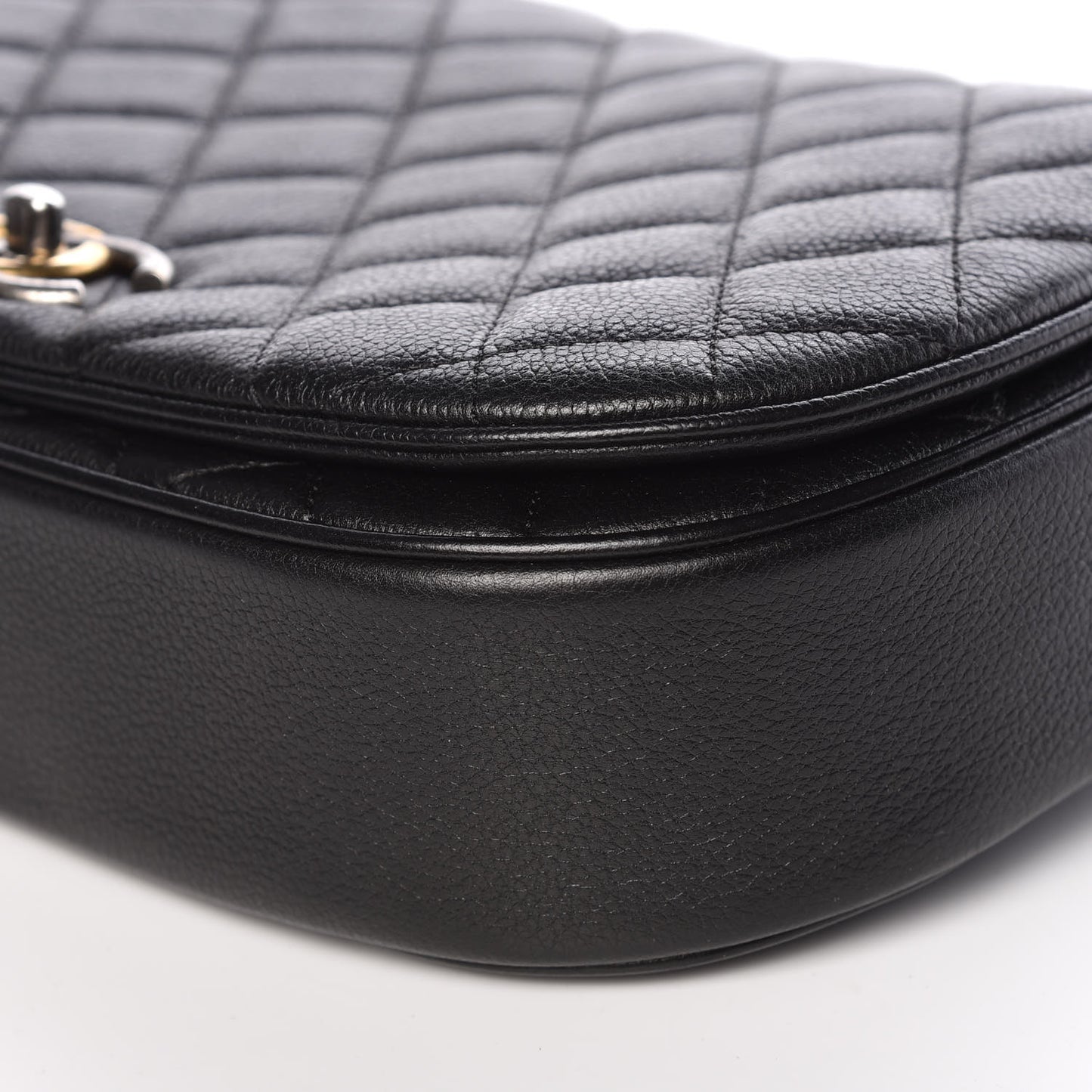 Calfskin Quilted Casual Pocket Messenger Flap Black