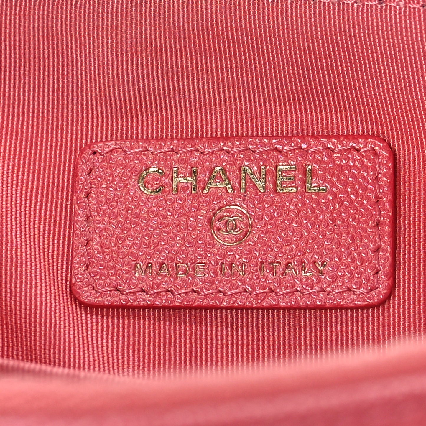 Iridescent Caviar Quilted Medium Flap Cosmetic Case Pink