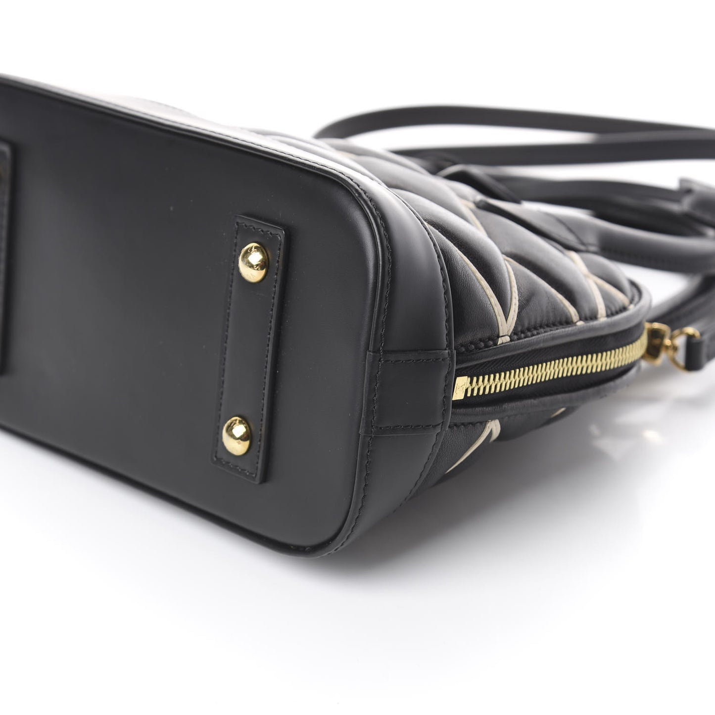 Lambskin Malletage Alma BB Black