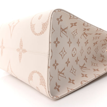 Louis Vuitton Monogram Dune Giant Onthego MM 9 of 9