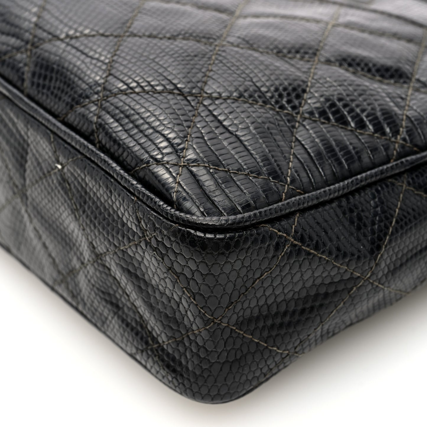 Lizard Quilted Small Tassel Camera Case Black