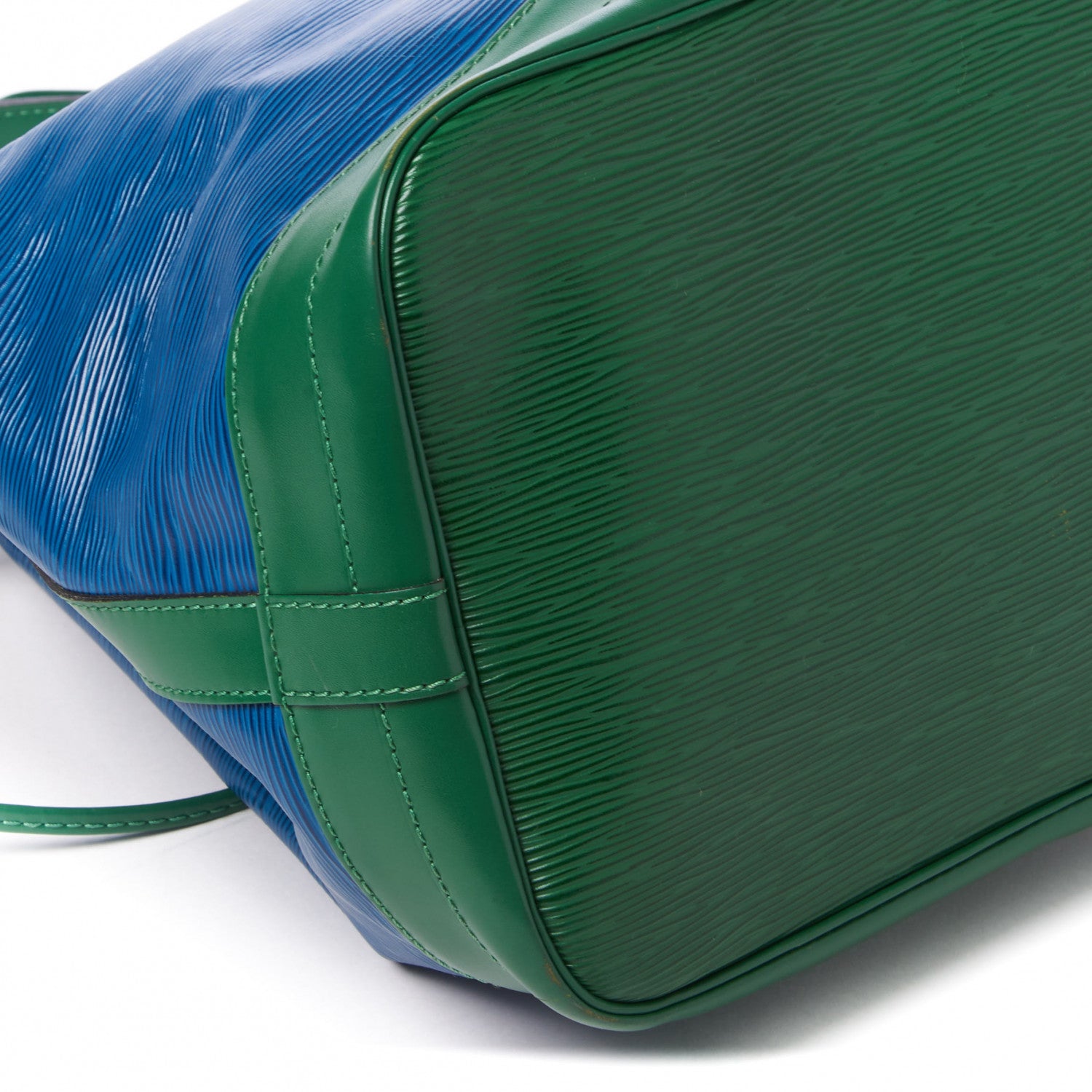 Louis Vuitton Epi Noe Borneo Toledo 6 of 8