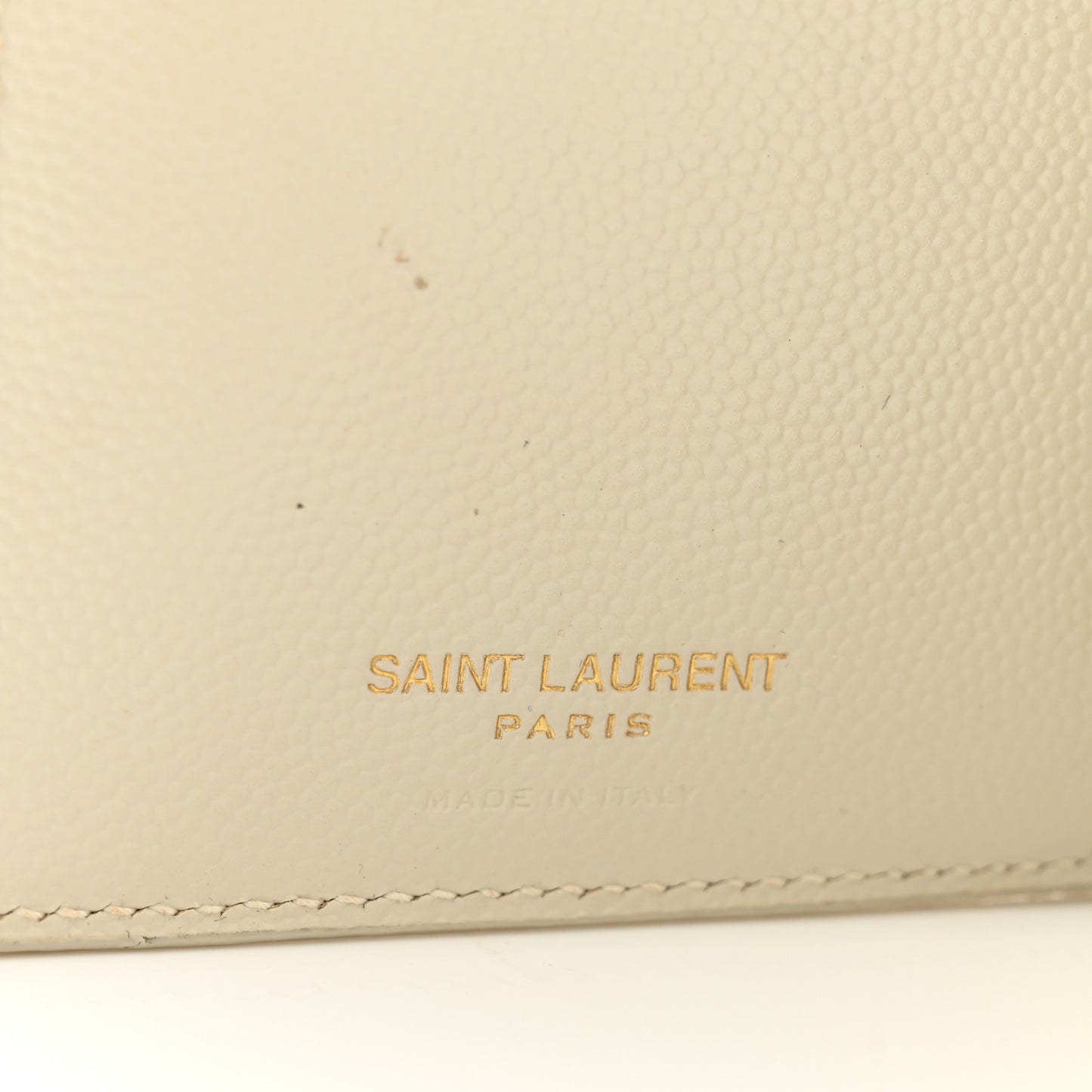 Grain De Poudre Matelasse Chevron Monogram Zipped Two-Part Wallet Crema Soft