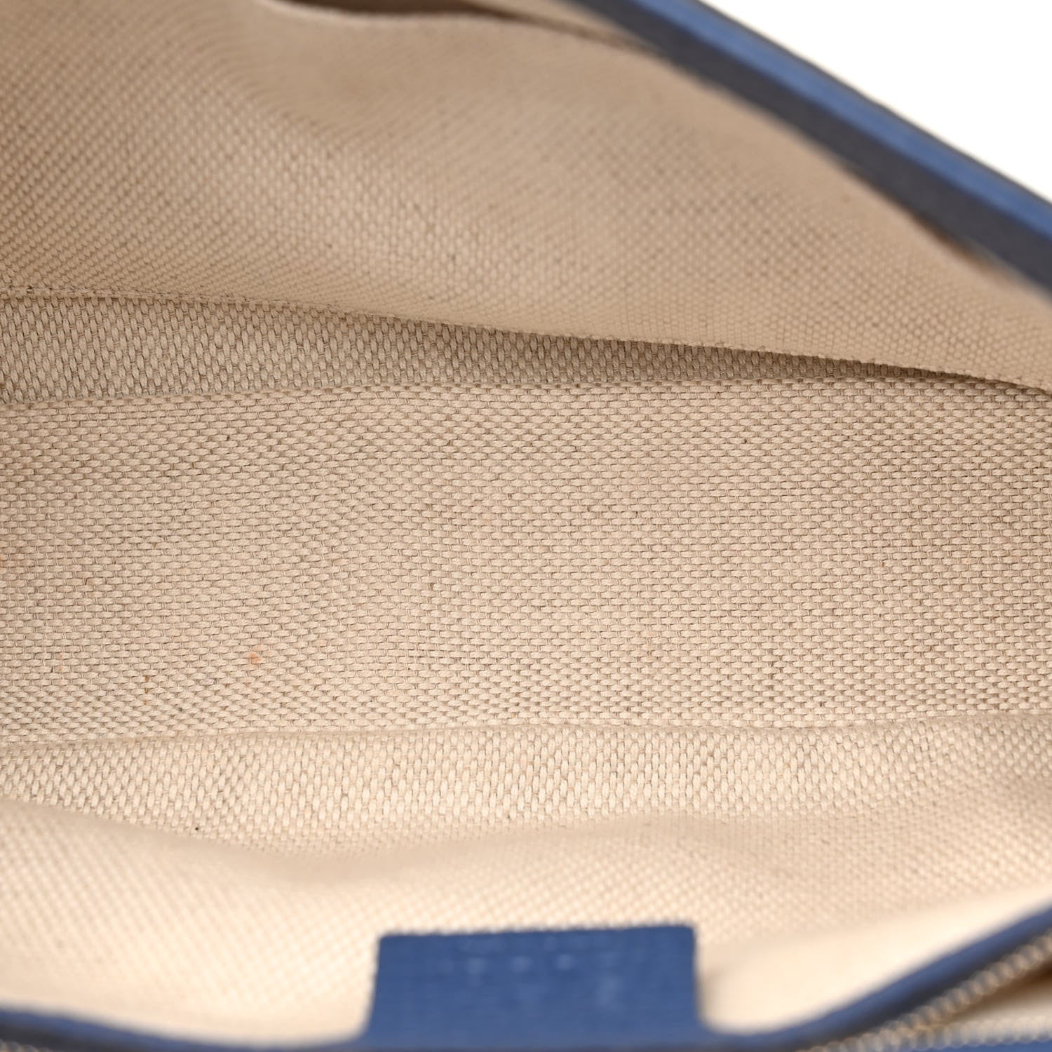 Gucci Pebbled Calfskin Medium Soho Flap Crossbody Caspian 5 of 12