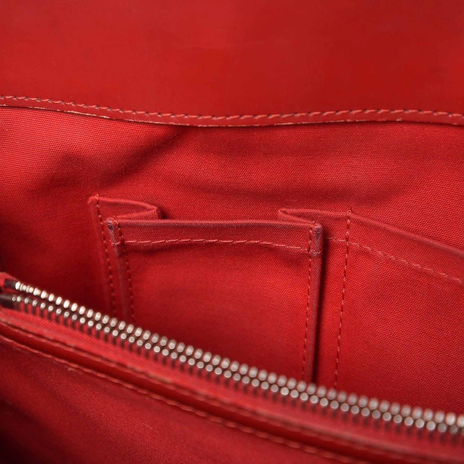 Louis Vuitton Epi Passy GM Rouge 8 of 30