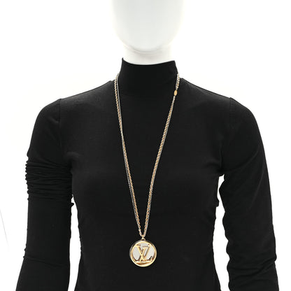 Louis Vuitton Louise Long Necklace Gold 2 of 6