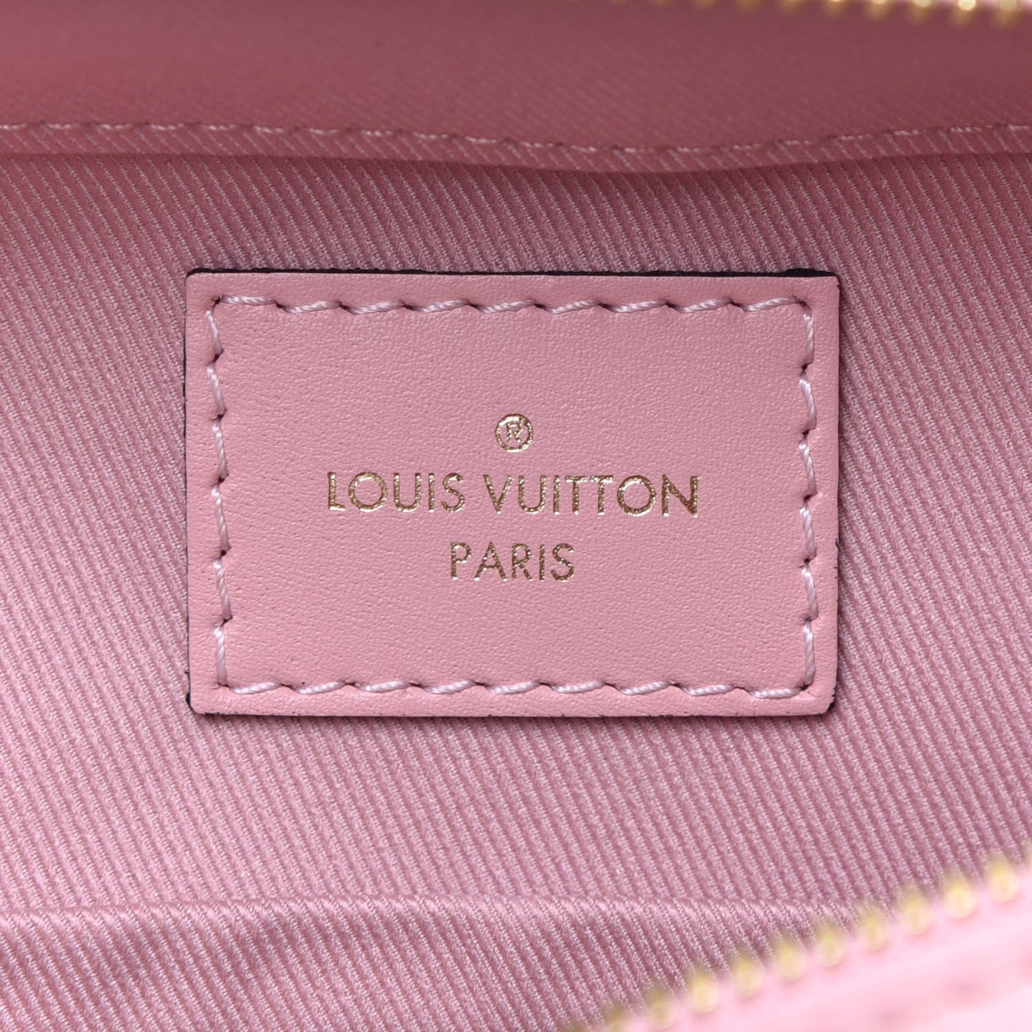 Monogram Saintonge Rose Poudre