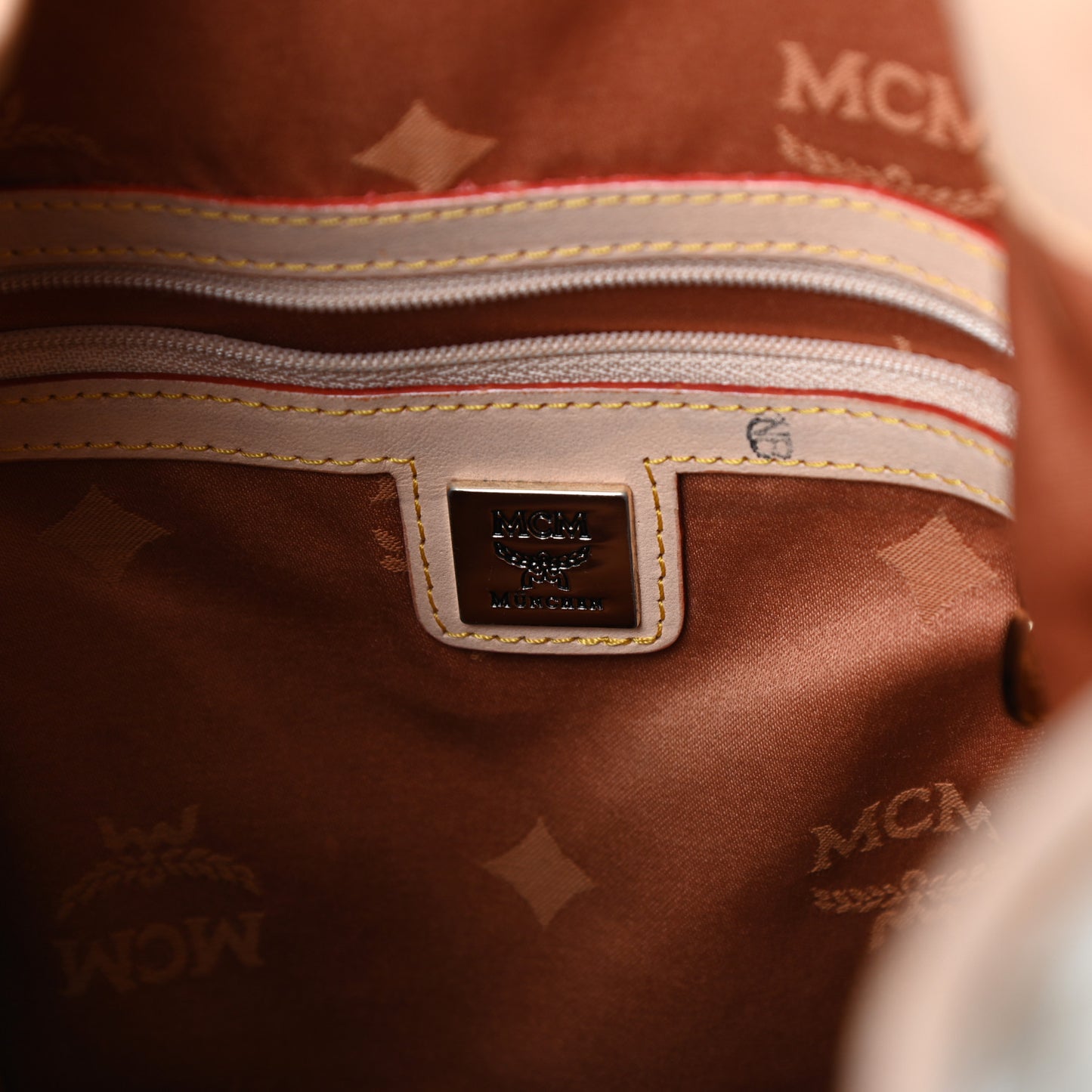 Visetos Stripe Drawstring Bucket Bag White