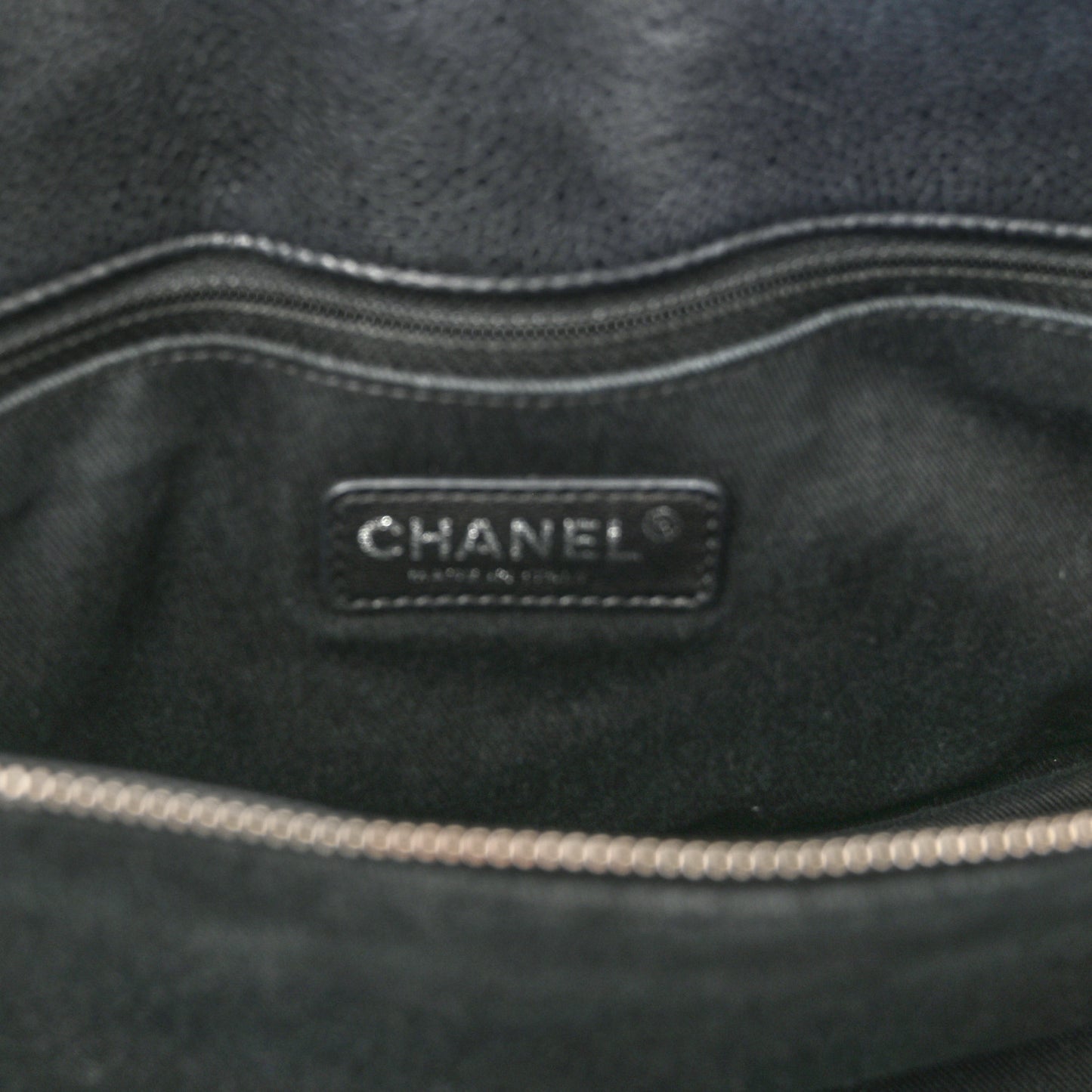 Caviar Quilted CC Timeless Soft Tote Black