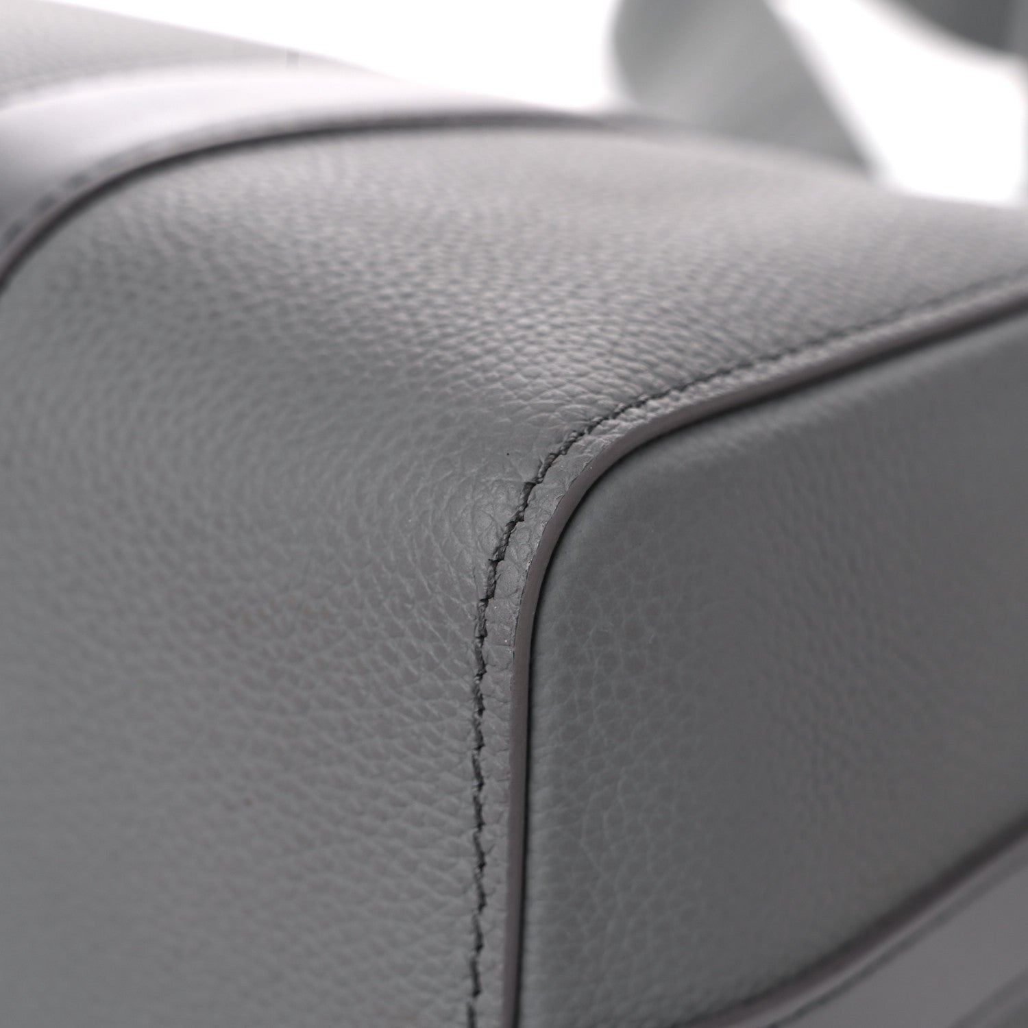 Louis Vuitton Grained Calfskin Aerogram City Keepall Gris 10 of 14